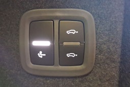 sininen Porsche Macan 2025 kuva 21.