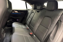 musta Porsche Macan 2025 kuva 7.