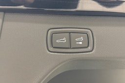 musta Porsche Macan 2025 kuva 12.