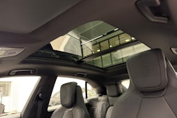 musta Porsche Macan 2025 kuva 20.