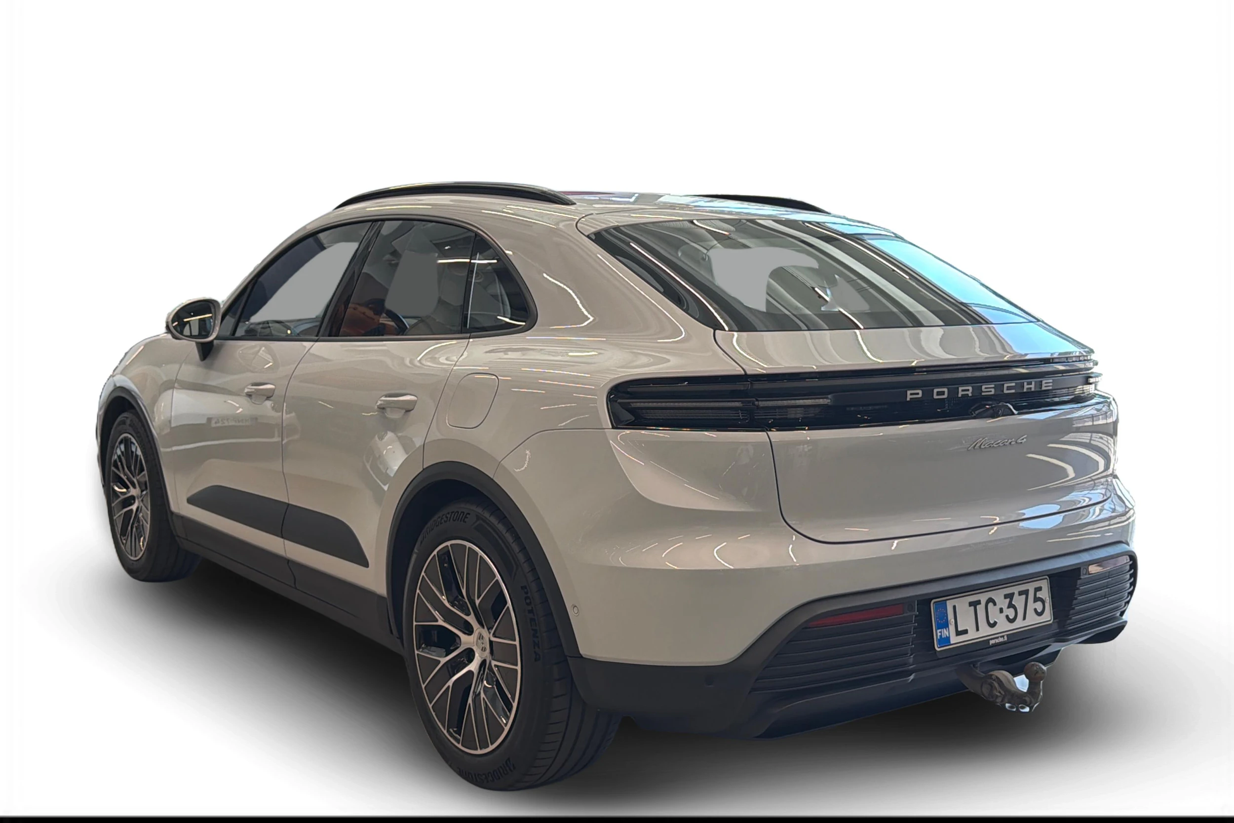 Harmaa Porsche Macan 2025 kuva 2.