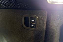 harmaa Porsche Macan 2025 kuva 15.