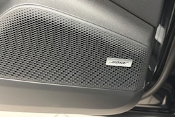 harmaa Porsche Macan 2025 kuva 18.