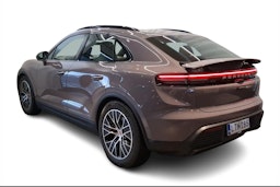 violetti Porsche Macan 2025 kuva 2.