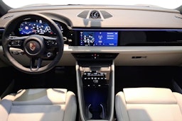 violetti Porsche Macan 2025 kuva 7.