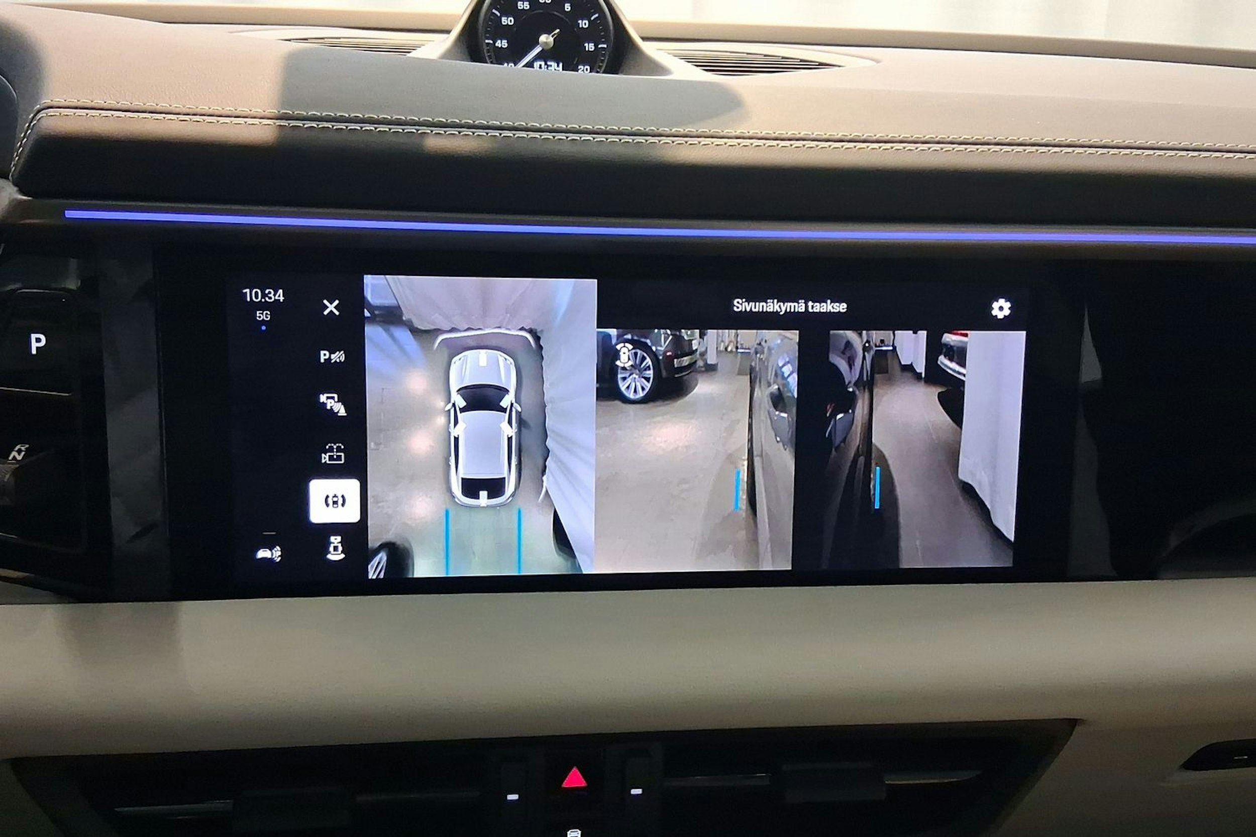 violetti Porsche Macan 2025 kuva 16.