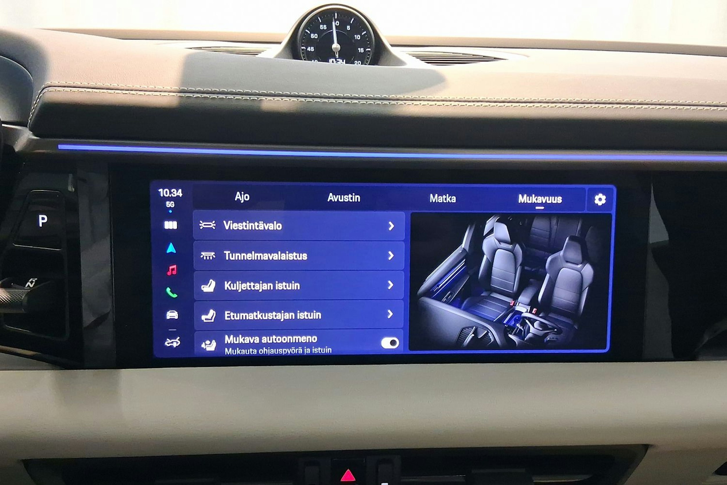 violetti Porsche Macan 2025 kuva 17.