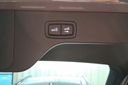 violetti Porsche Macan 2025 kuva 22.