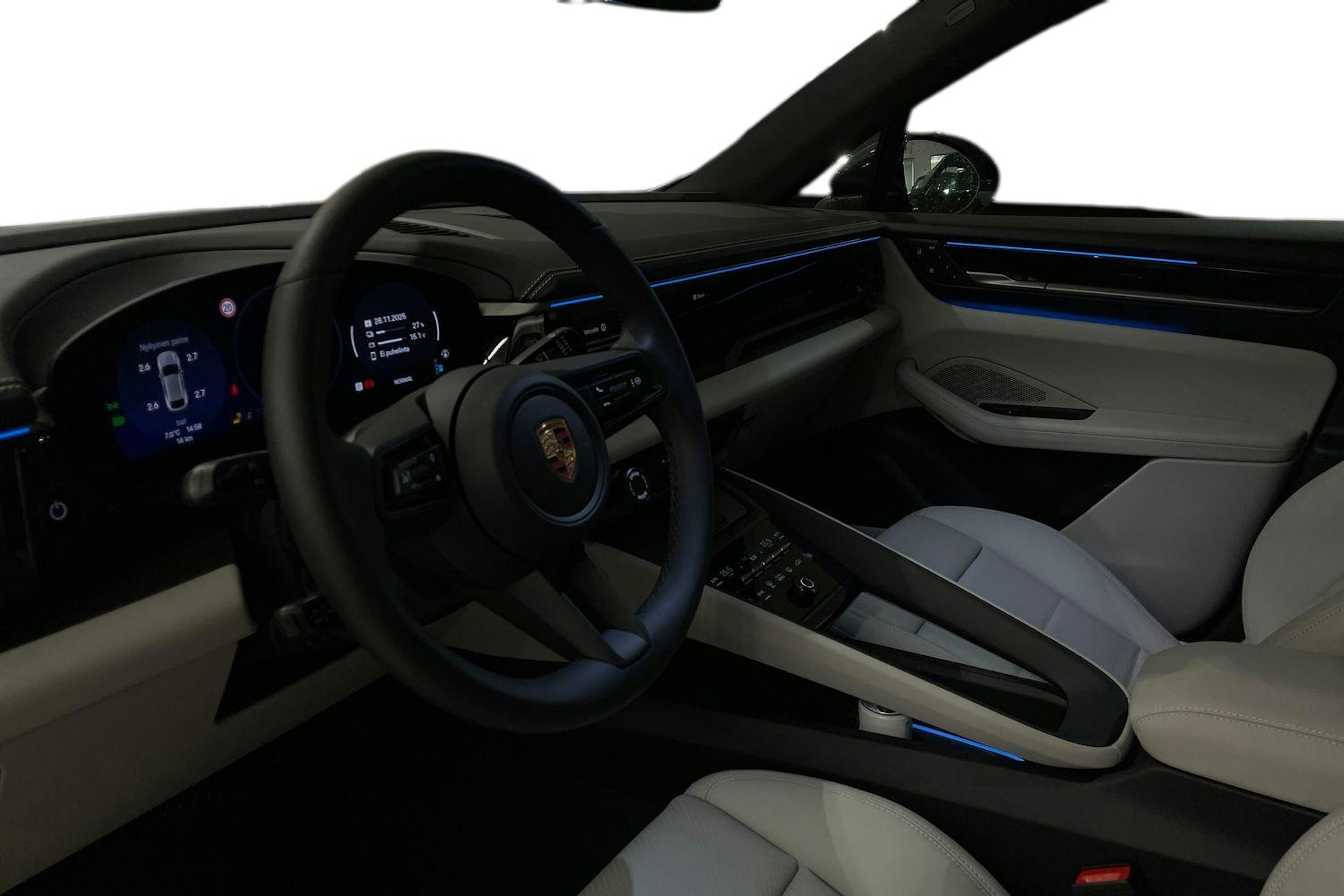 musta Porsche Macan 2025 kuva 6.