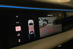 musta Porsche Macan 2025 kuva 11.