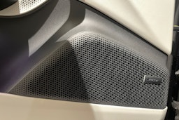 musta Porsche Macan 2025 kuva 17.