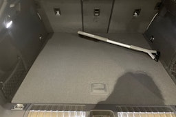 musta Porsche Macan 2025 kuva 21.