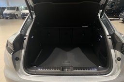 harmaa Porsche Macan 2025 kuva 11.