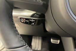 harmaa Porsche Macan 2025 kuva 14.