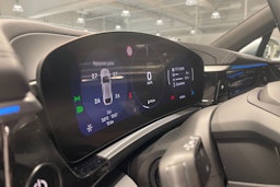 harmaa Porsche Macan 2025 kuva 16.