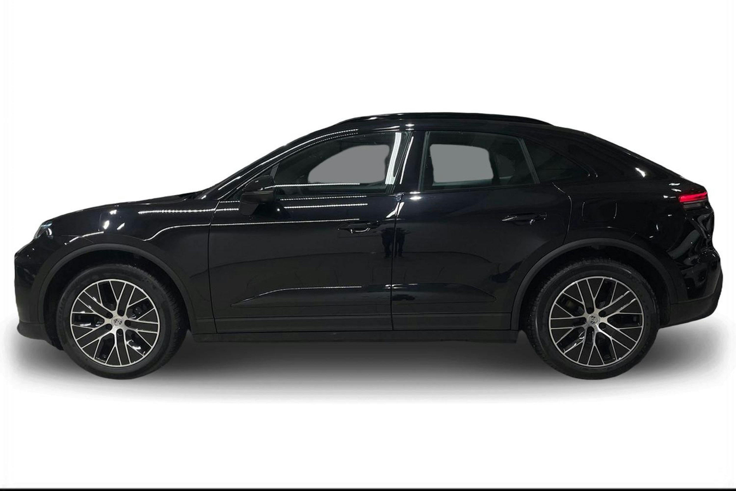 musta Porsche Macan 2025 kuva 5.