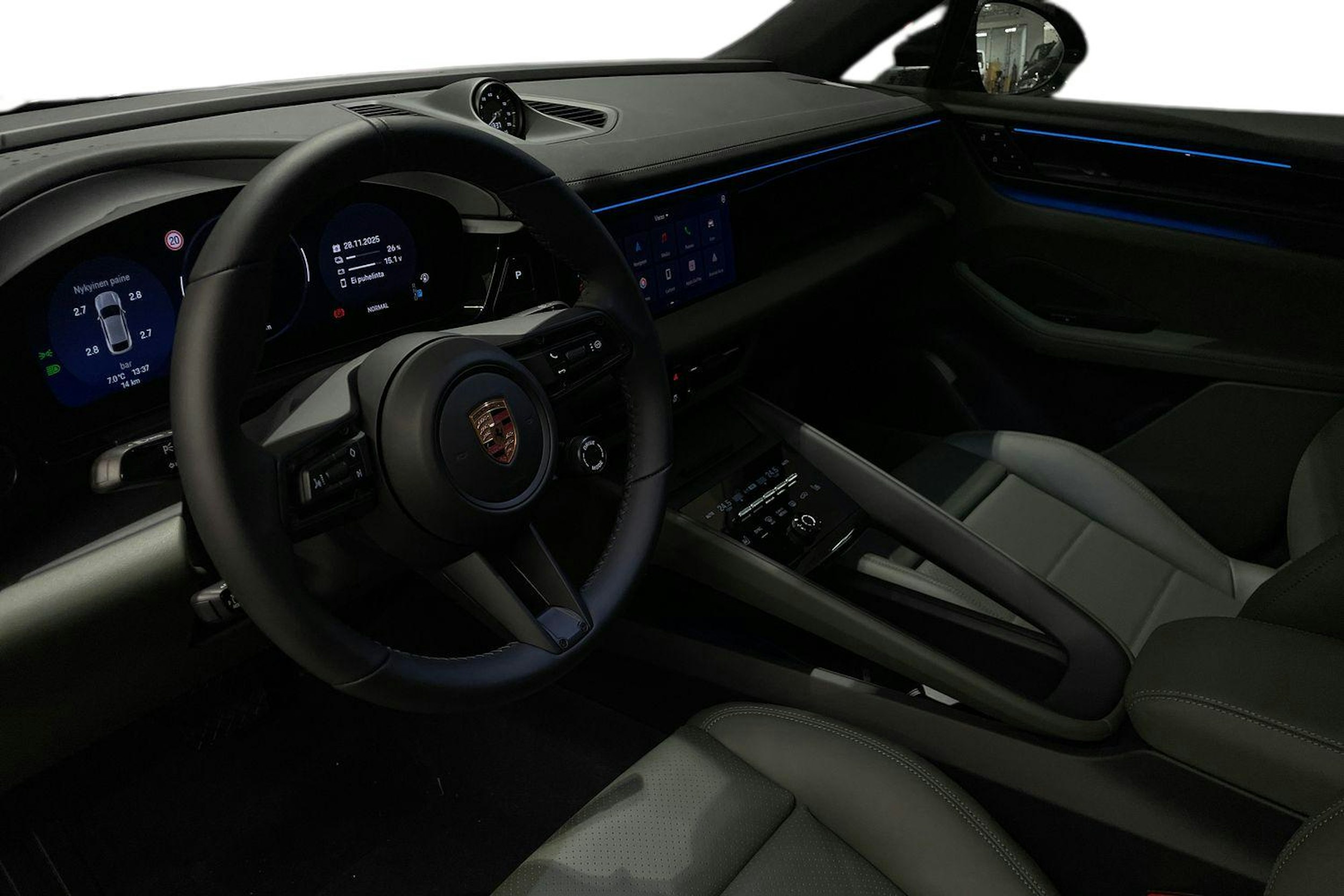 musta Porsche Macan 2025 kuva 6.