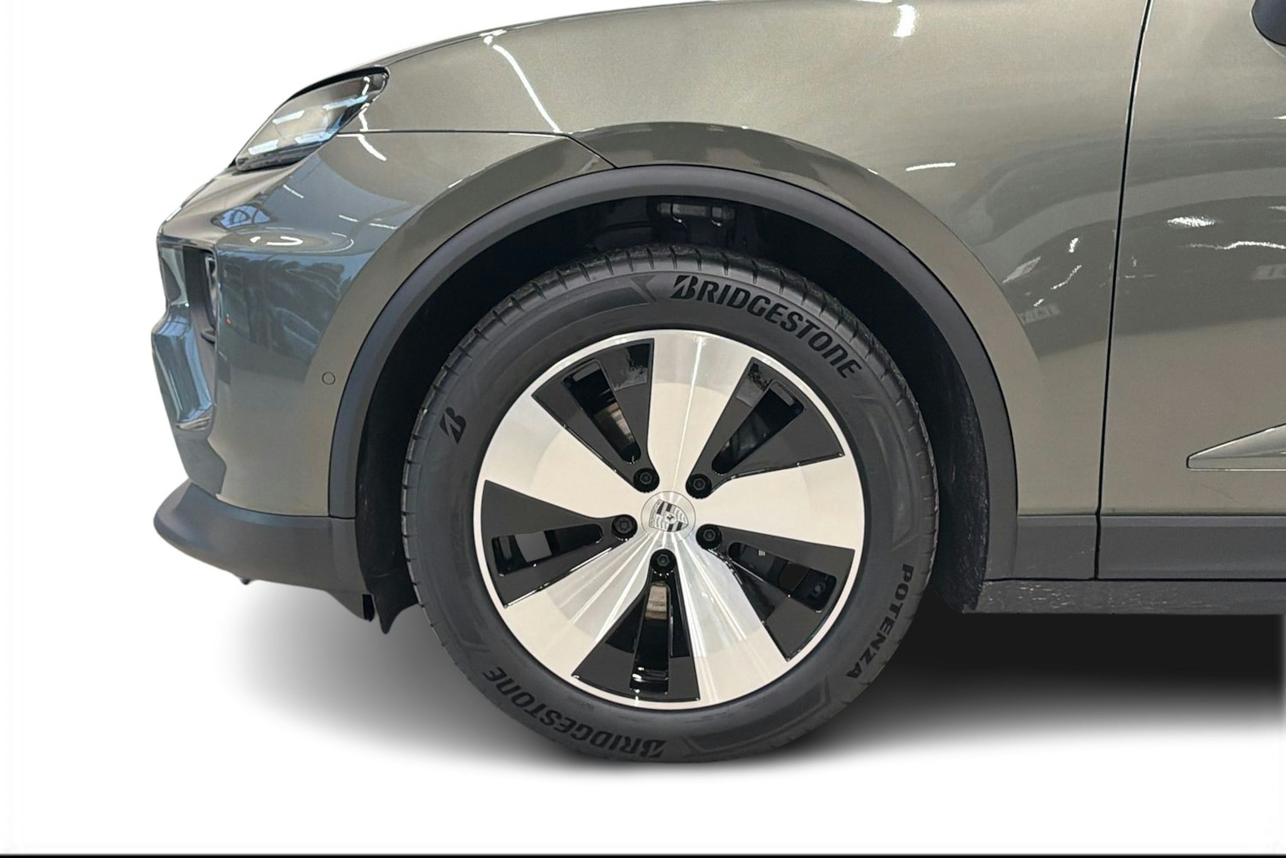 vihreä Porsche Macan 2025 kuva 8.