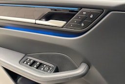 vihreä Porsche Macan 2025 kuva 16.