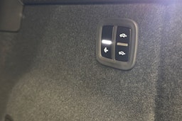 vihreä Porsche Macan 2025 kuva 21.