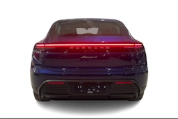 sininen Porsche Macan 2025 kuva 3.