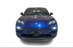 sininen Porsche Macan 2025 kuva 4.