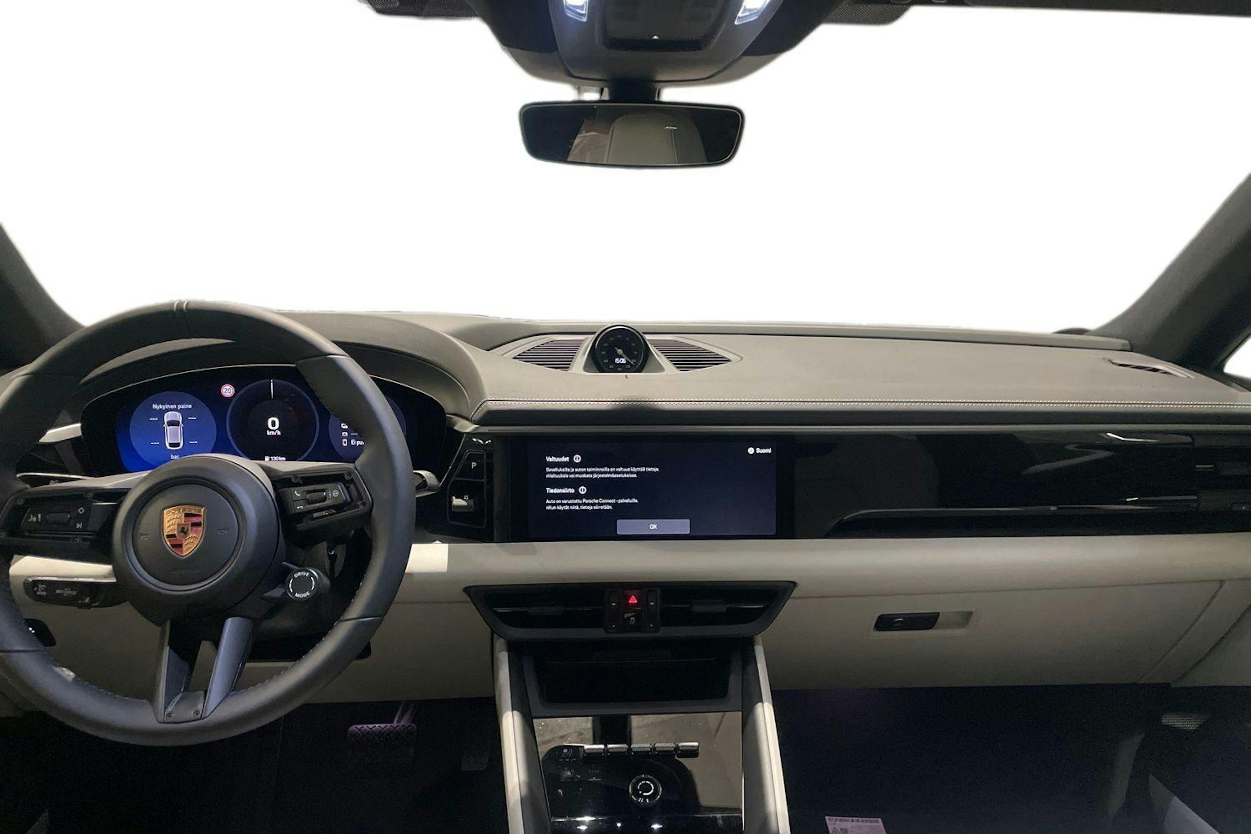 sininen Porsche Macan 2025 kuva 7.