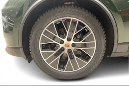 vihreä Porsche Macan 2025 kuva 9.