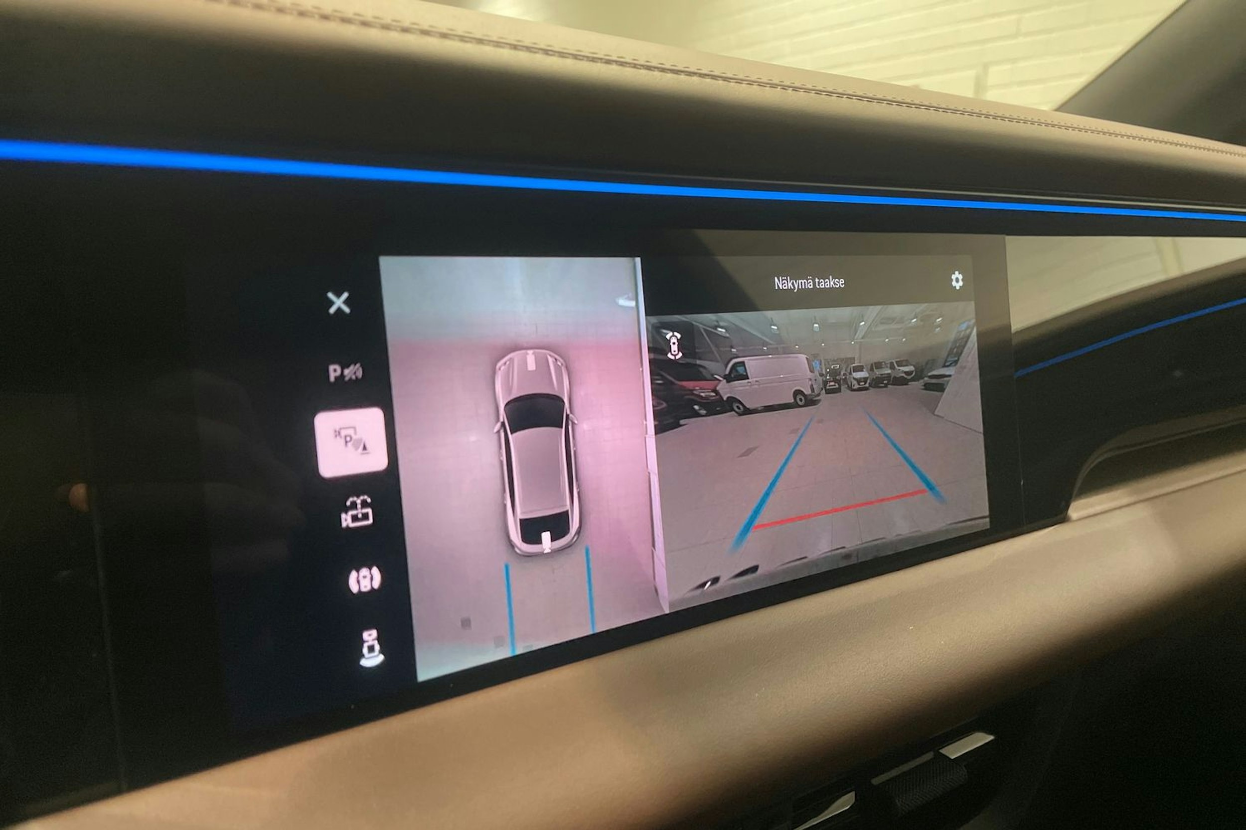 vihreä Porsche Macan 2025 kuva 14.