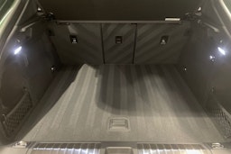 vihreä Porsche Macan 2025 kuva 19.