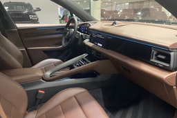 vihreä Porsche Macan 2025 kuva 21.