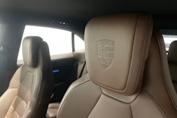 vihreä Porsche Macan 2025 kuva 25.