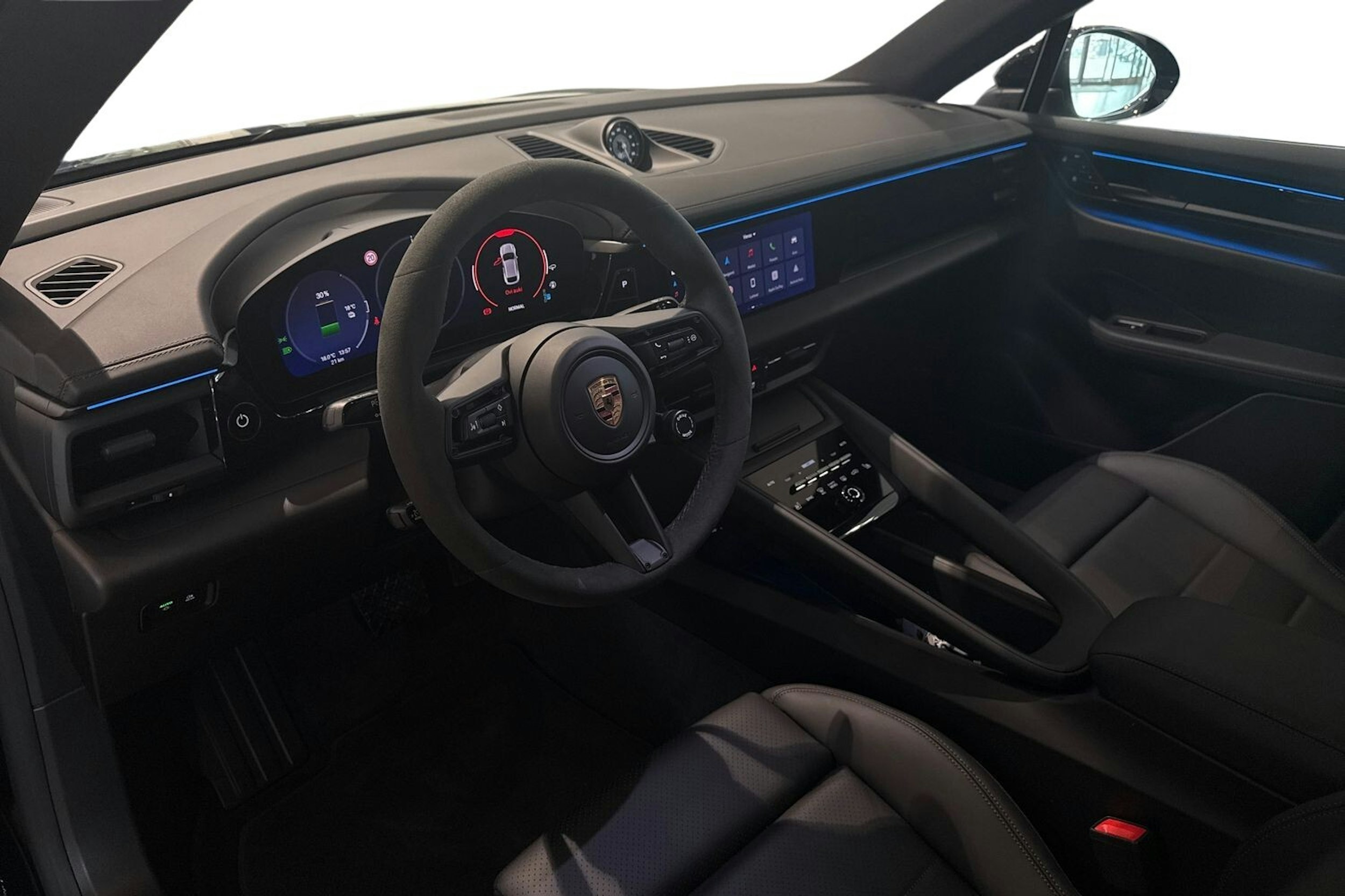 musta Porsche Macan 2025 kuva 6.
