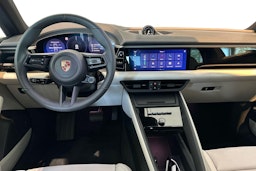 harmaa Porsche Macan 2025 kuva 7.