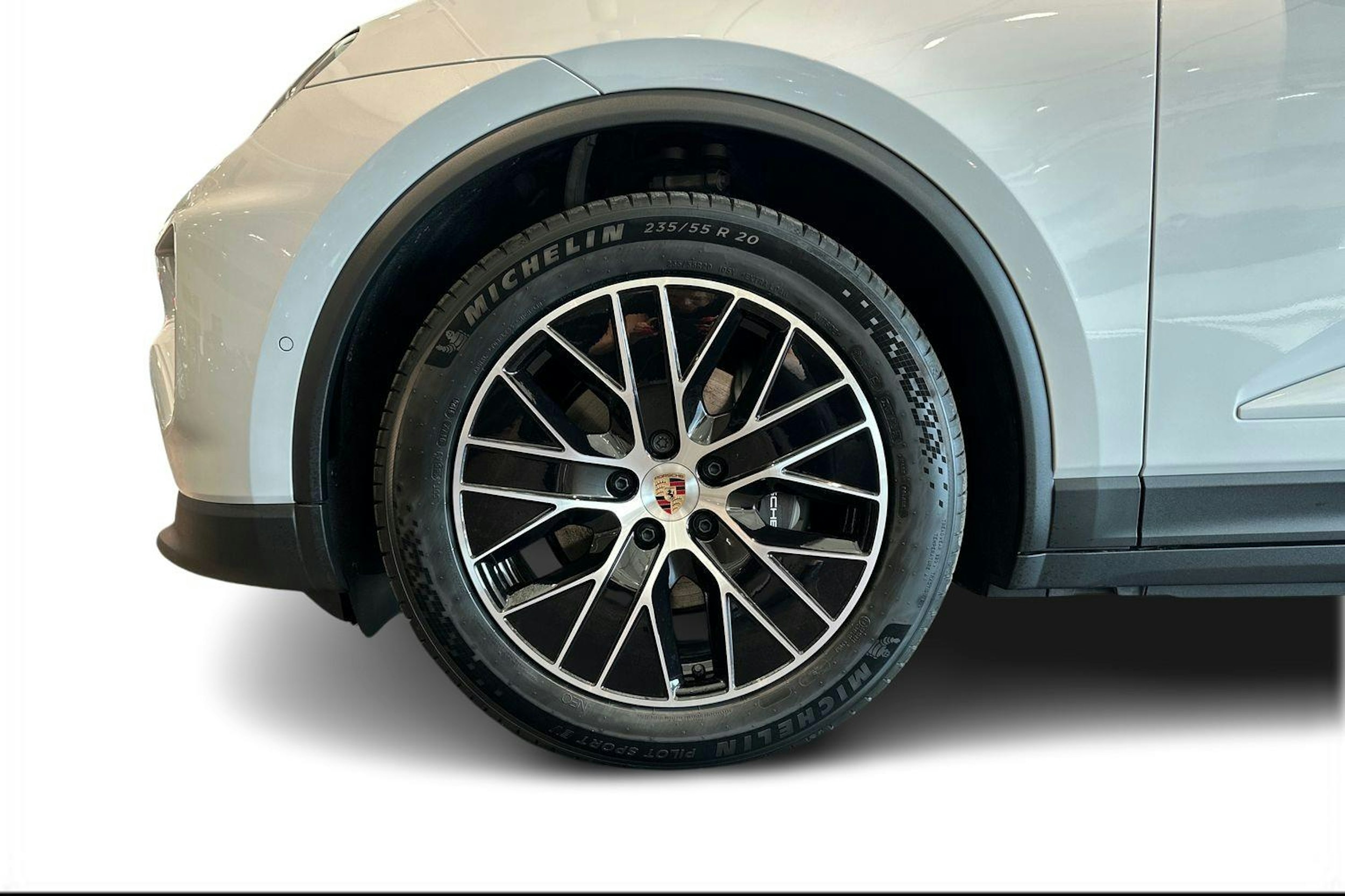 harmaa Porsche Macan 2025 kuva 9.