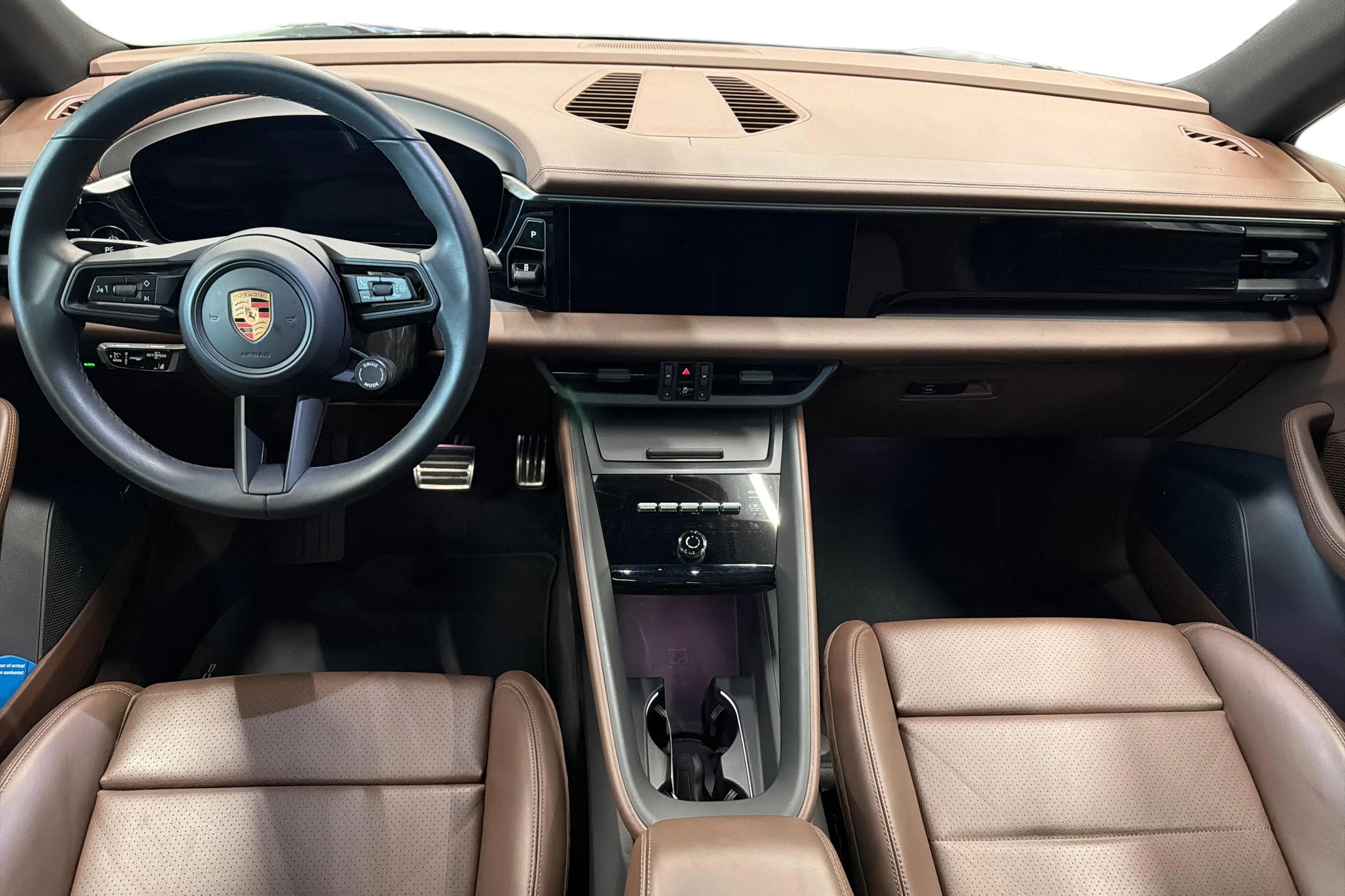 musta Porsche Macan 2025 kuva 8.