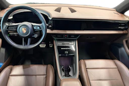 musta Porsche Macan 2025 kuva 8.