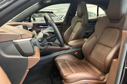 musta Porsche Macan 2025 kuva 10.