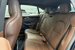 musta Porsche Macan 2025 kuva 11.