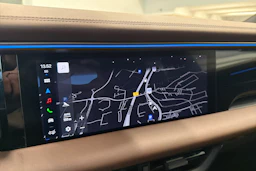musta Porsche Macan 2025 kuva 21.