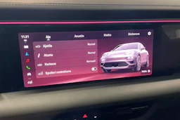 harmaa Porsche Macan 2025 kuva 13.