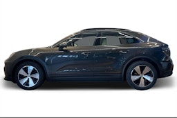 harmaa Porsche Macan 2025 kuva 5.