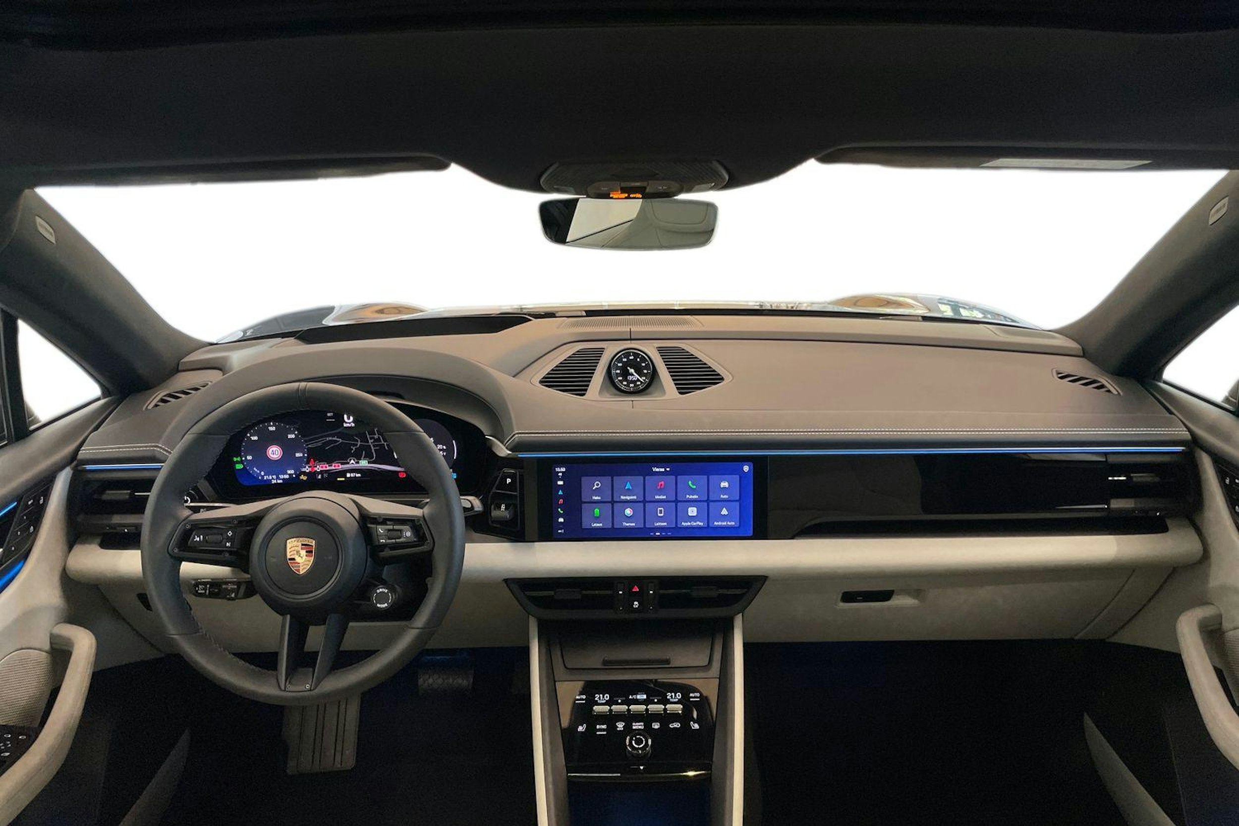 harmaa Porsche Macan 2025 kuva 7.
