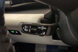 harmaa Porsche Macan 2025 kuva 18.