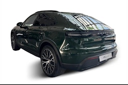 vihreä Porsche Macan 2025 kuva 2.