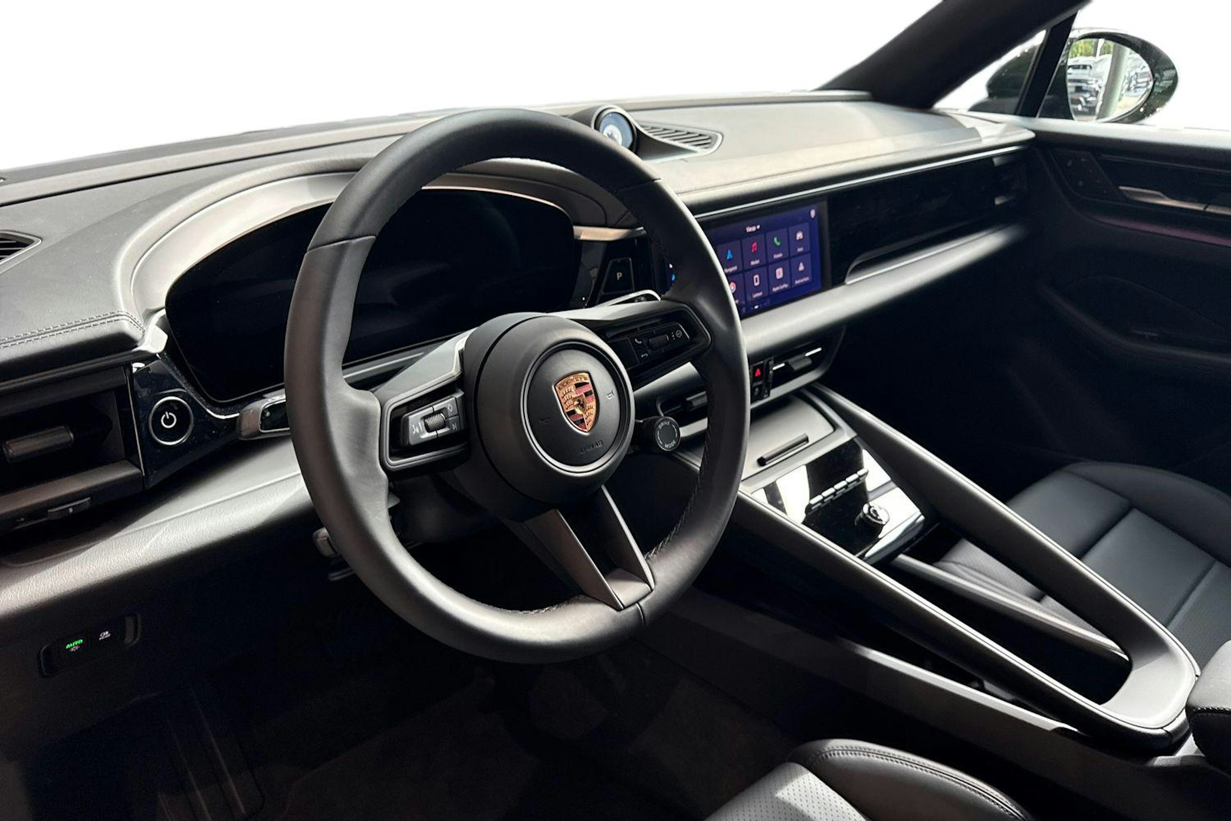 vihreä Porsche Macan 2025 kuva 6.