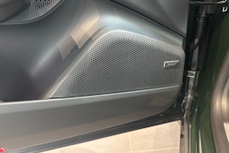 vihreä Porsche Macan 2025 kuva 14.