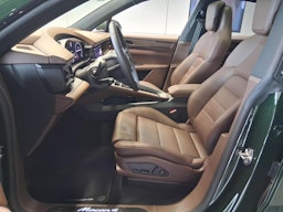 vihreä Porsche Macan 2025 kuva 4.