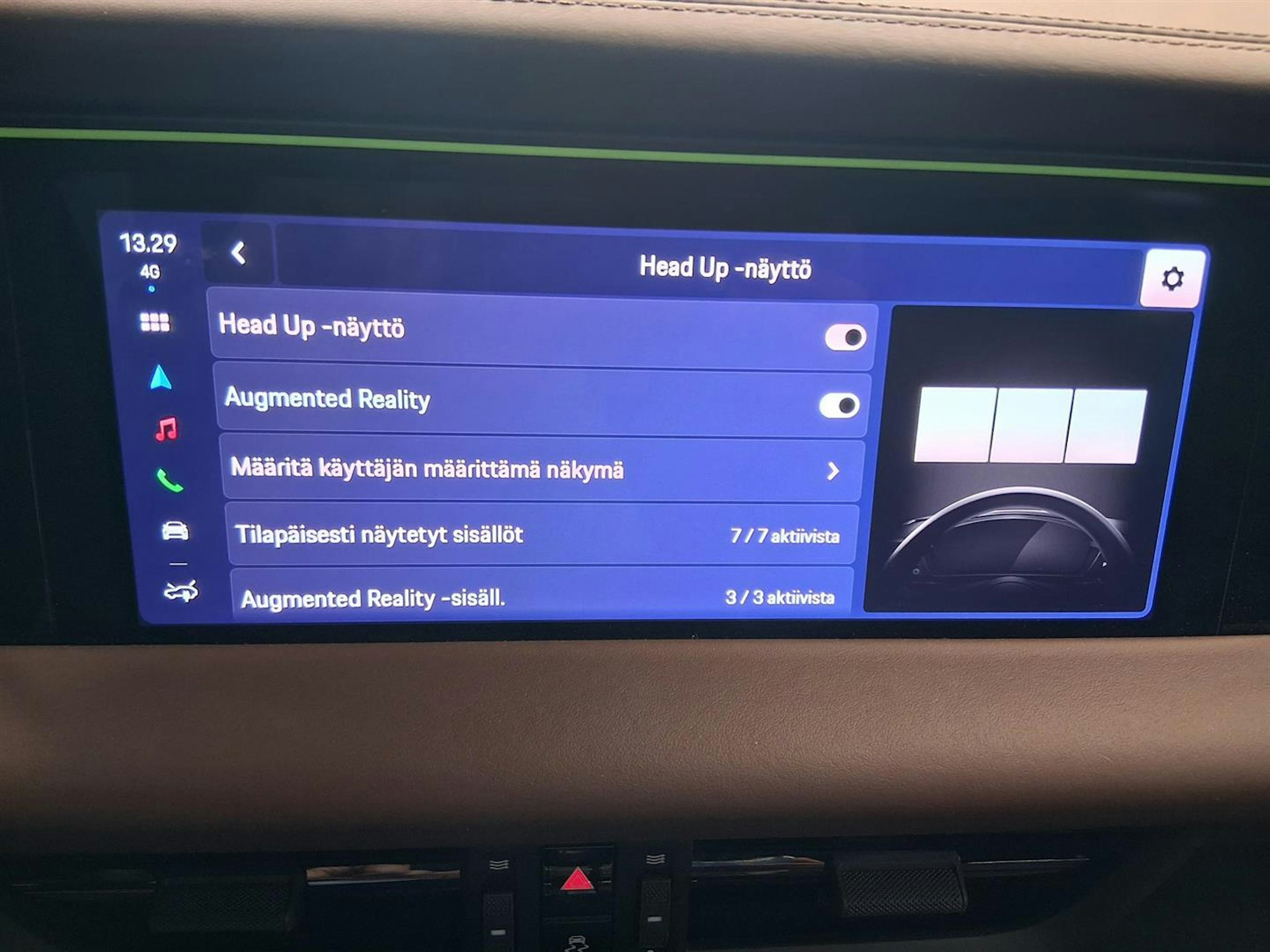 vihreä Porsche Macan 2025 kuva 5.