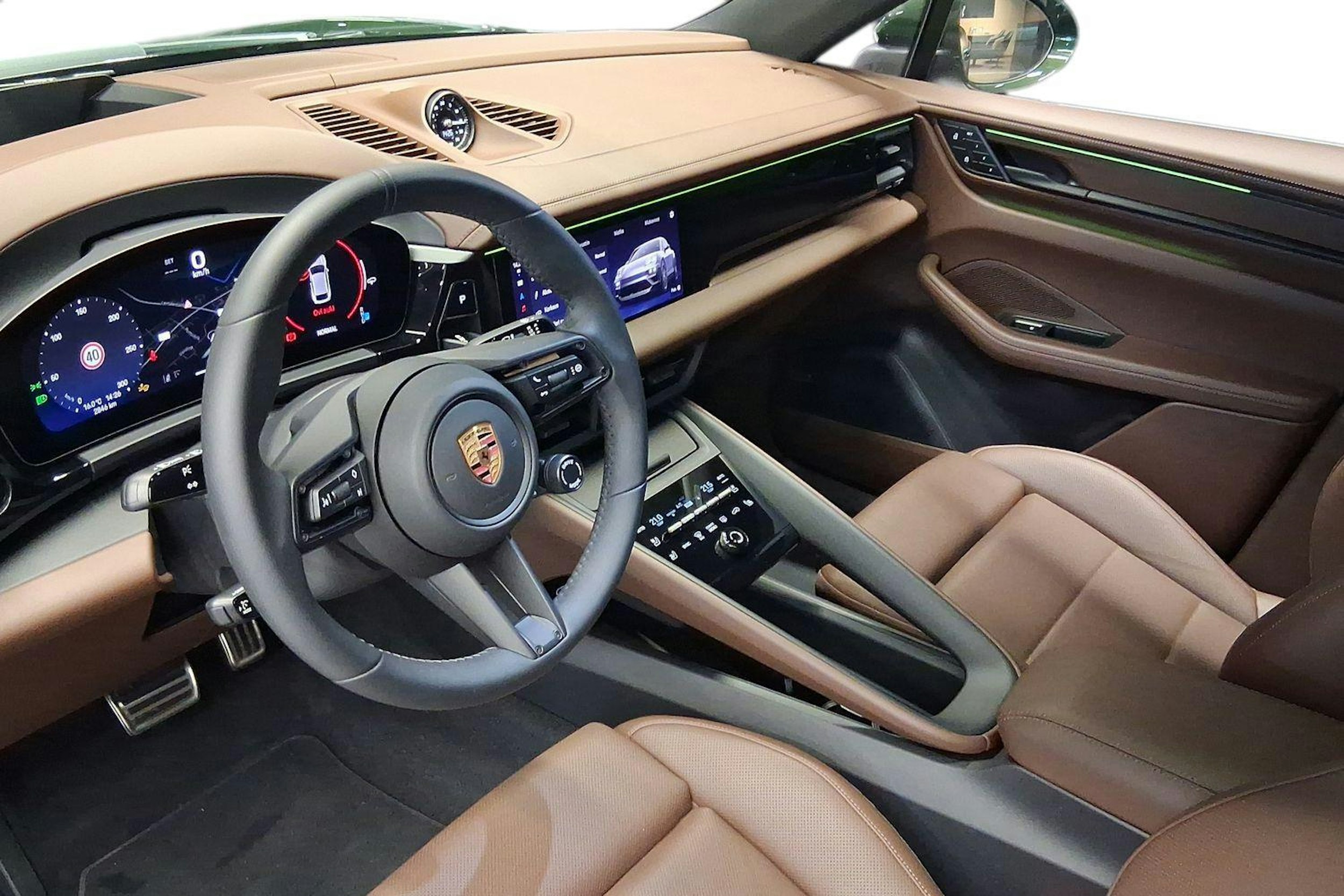 vihreä Porsche Macan 2025 kuva 6.